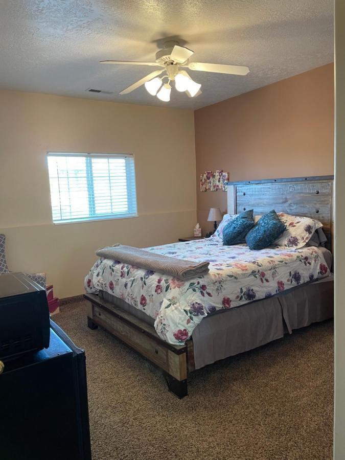 Zion'S Blue Sage Bed & Breakfast Hildale Esterno foto